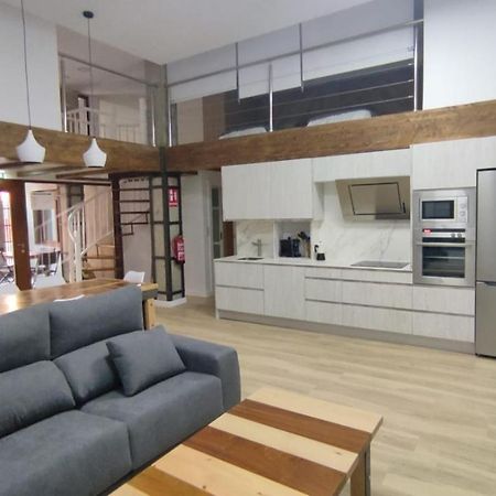 Vivienda Turistica Los Robles ตูเดลา ภายนอก รูปภาพ