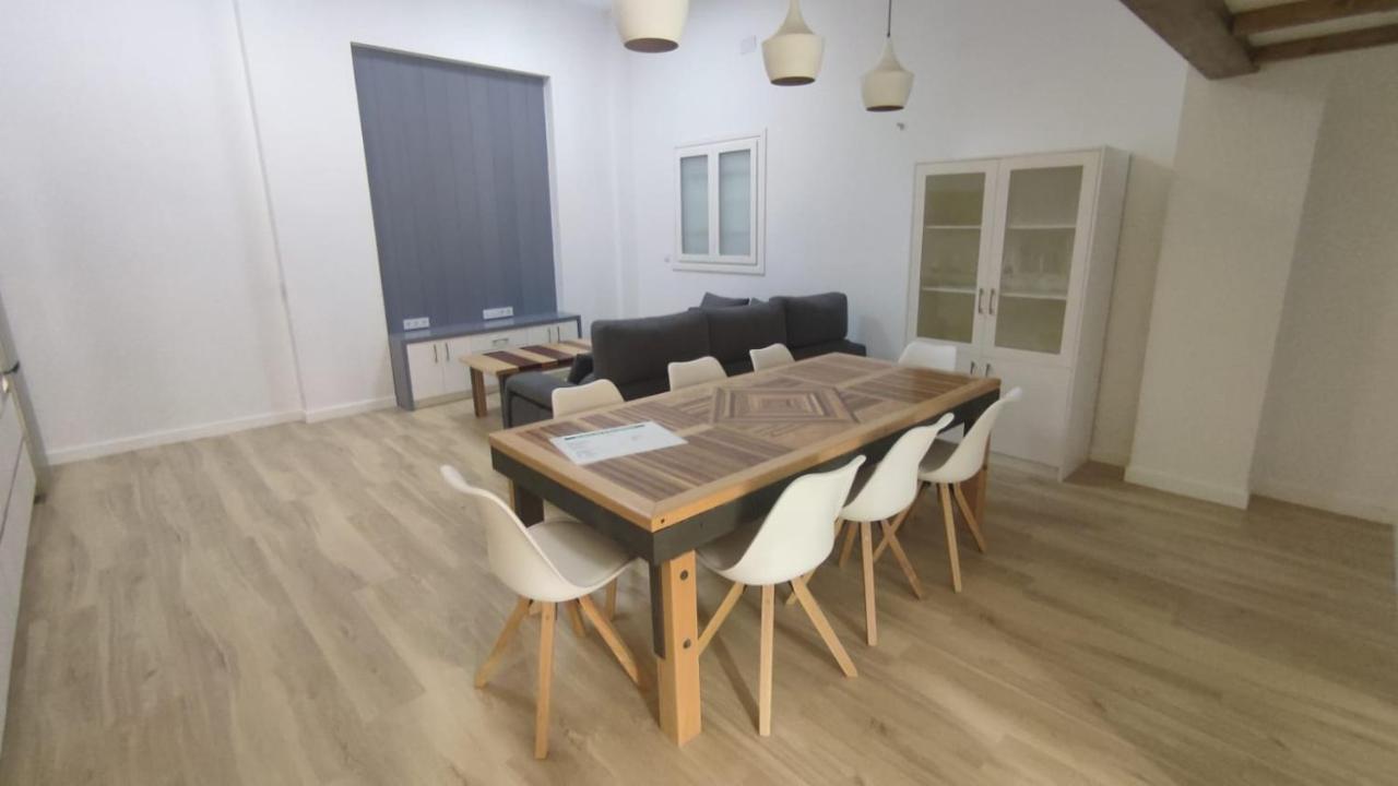 Vivienda Turistica Los Robles ตูเดลา ภายนอก รูปภาพ