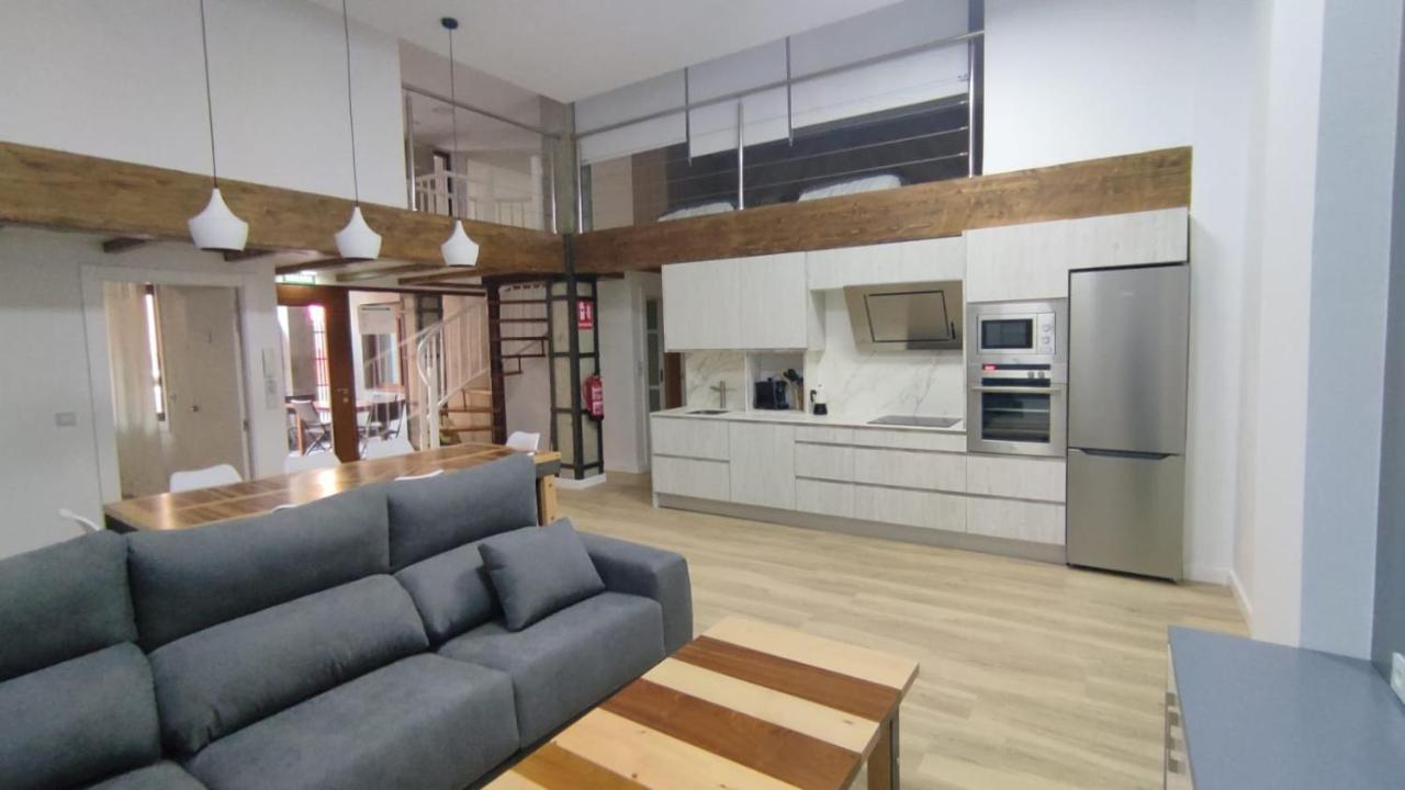Vivienda Turistica Los Robles ตูเดลา ภายนอก รูปภาพ